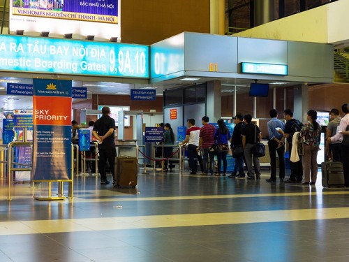 Hướng dẫn quy trình làm thủ tục tại sân bay Nội Bài